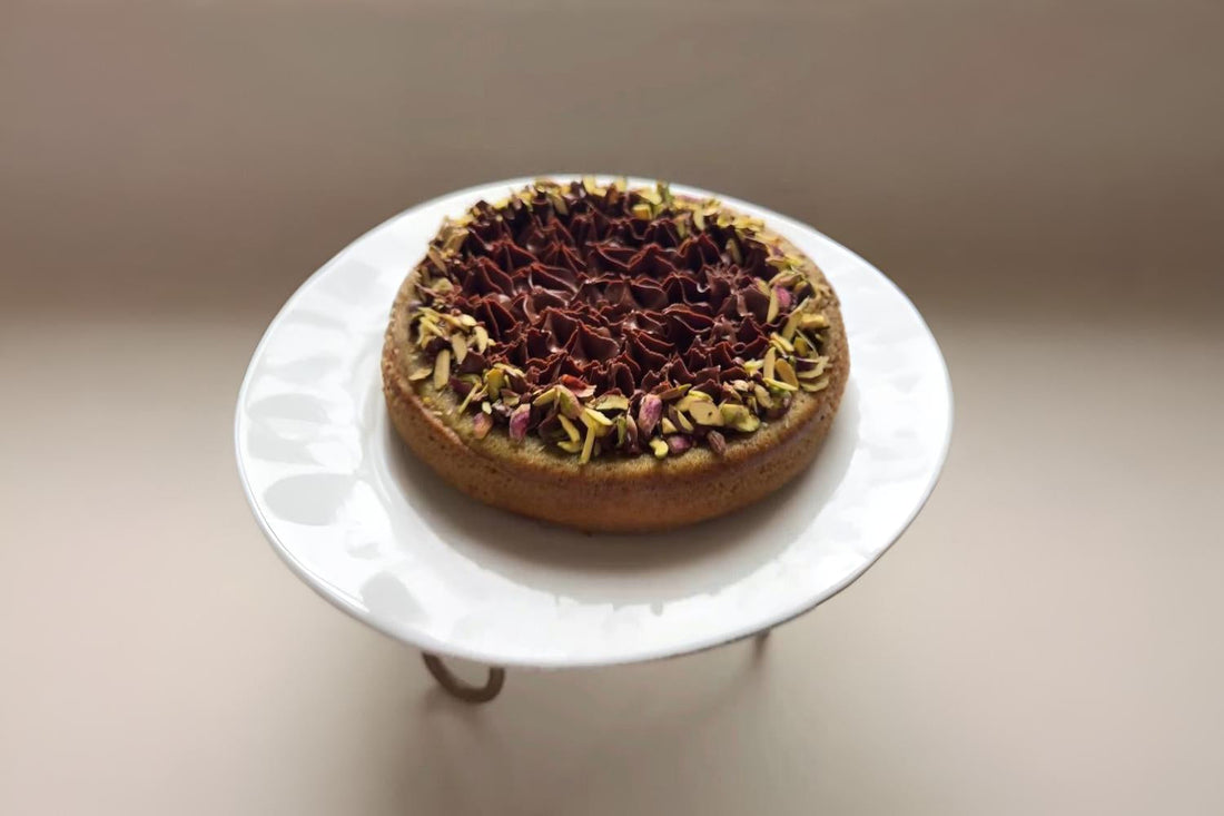 Pistachio and Dark Chocolate Semolina Cake