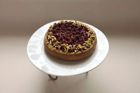 Pistachio and Dark Chocolate Semolina Cake